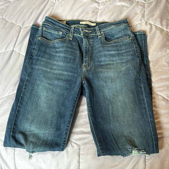 Levi Jeans - Picture 1 of 5